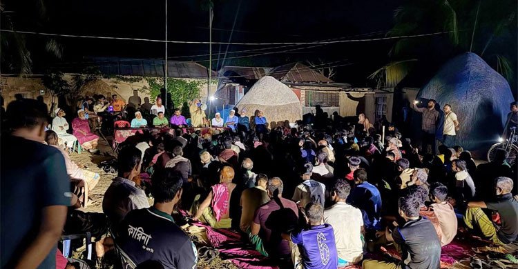 গোবিন্দগঞ্জে সাপমারা ইউপি চেয়ারম্যান প্রার্থী মনির হোসেনের নির্বাচনী উঠান বৈঠক