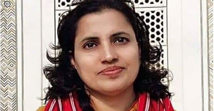 ‘জঙ্গি নাটকে’ তিন ছাত্রীকে পুলিশে দেওয়ার অভিযোগ, সেই শিক্ষিকার পদোন্নতি