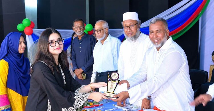 সিরাজগঞ্জে জিপিএ-৫ প্রাপ্ত ৫ শতাধিক শিক্ষার্থীকে সংবর্ধনা