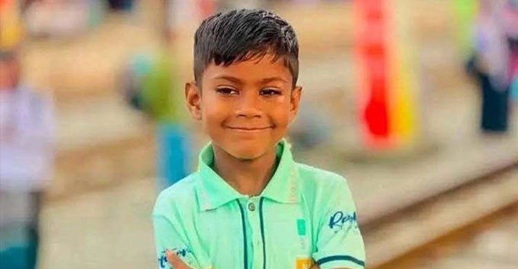 নিখোঁজের ২৪ দিন পর ব্রহ্মপুত্রে ভেসে উঠল ৮ বছরের রোহানের মরদেহ