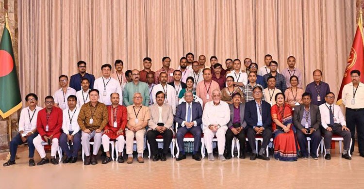 সম্প্রীতির বাংলাদেশ গড়তে সব সম্প্রদায়ের সমঅধিকার নিশ্চিতের আহ্বান রাষ্ট্রপতির
