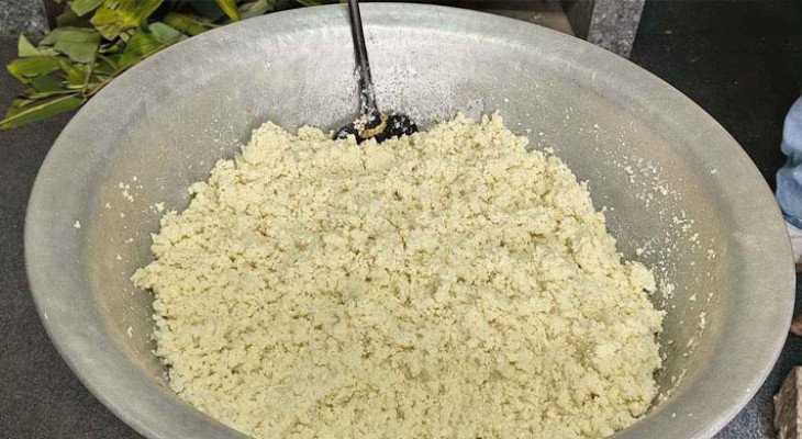 নাটোরের ২০০ বছরের ঐতিহ্য কাঁচাগোল্লায় ভেজালের থাবা, হারাচ্ছে সুনাম