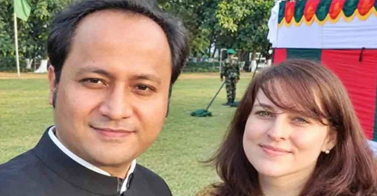 বিদেশে পালানোর আশঙ্কা, নওফেলের স্ত্রী ইমা ক্লেয়ারের দেশত্যাগে নিষেধাজ্ঞা