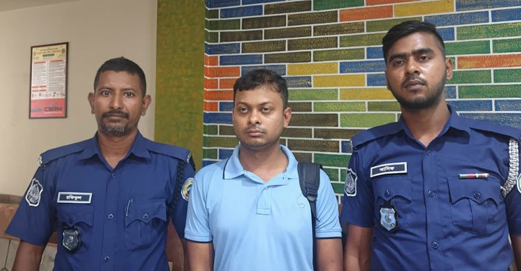 ম্যাজিস্ট্রেট পরিচয়ে প্রতারণা, রাসেল হাওলাদারের কারাদণ্ড