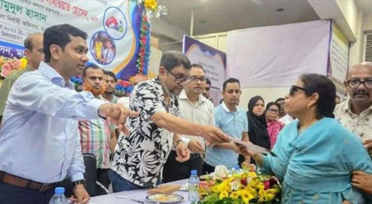 জন্মনিয়ন্ত্রণে জোর, আগামী মাস থেকে ব্যাপকভাবে পিল বিতরণের ঘোষণা স্বাস্থ্যমন্ত্রীর