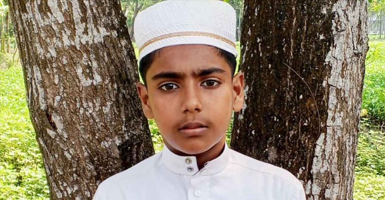 সুবর্ণচরে রাস্তার পাশে মাদরাসাছাত্রের মরদেহ, হত্যার সন্দেহ