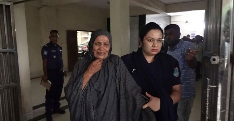 গোডাউনে আগুনের মামলা করে বৃদ্ধা বাদীই গেলেন কারাগারে
