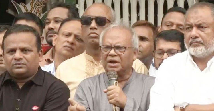 পলাতক ফ্যাসিস্টরা দেশ অশান্ত করার চেষ্টা করছে, তাদের বাতাস দিচ্ছে গুপ্ত-সুপ্তরা: রিজভী