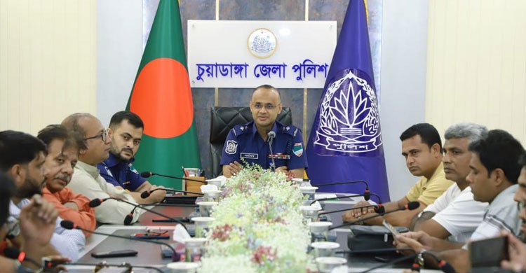 চুয়াডাঙ্গায় সাংবাদিকদের সঙ্গে নবাগত পুলিশ সুপারের মতবিনিময় সভা