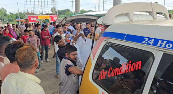 টাঙ্গাইলে পরিত্যক্ত তেলের পাম্পে প্রকাশ্যে এক ইউপি সদস্যকে কুপিয়ে হত্যা