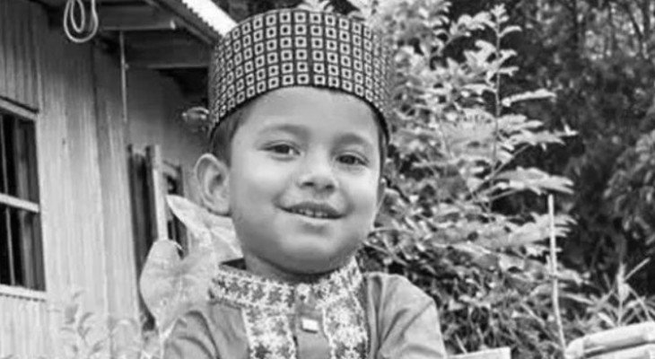 নানার সঙ্গে আর বরিশাল যাওয়া হলো না মাহিনের