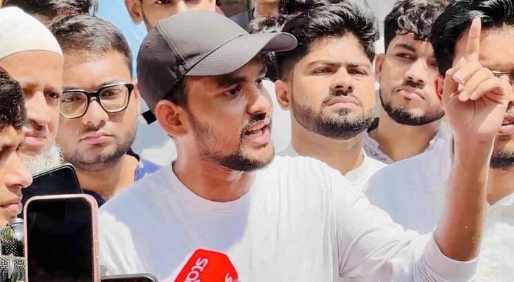 রাড্ডা ক্লিনিক দখল করতে দেওয়া হবে না, ধ্বংসস্তূপেই চলবে চিকিৎসা: আসিফ