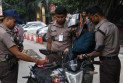রাজধানীর প্রবেশপথে চেকপোস্ট, সন্দেহজনক যানবাহনে তল্লাশি