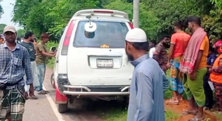 চুয়াডাঙ্গায় সড়ক পার হতে গিয়ে মাইক্রোবাসের চাপায় বৃদ্ধা নিহত