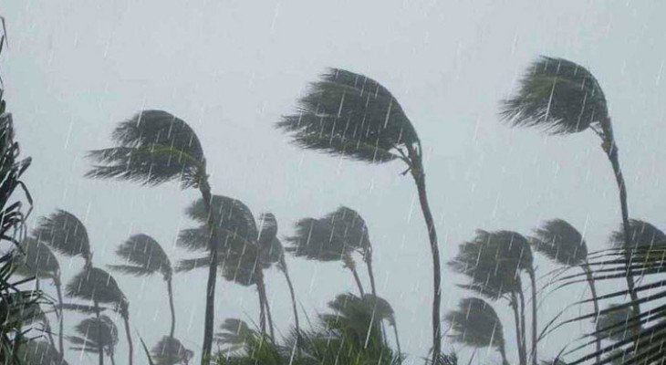 দুপুরের মধ্যে ১২ জেলায় ৬০ কিলোমিটার বেগে ঝড়ের আশঙ্কা