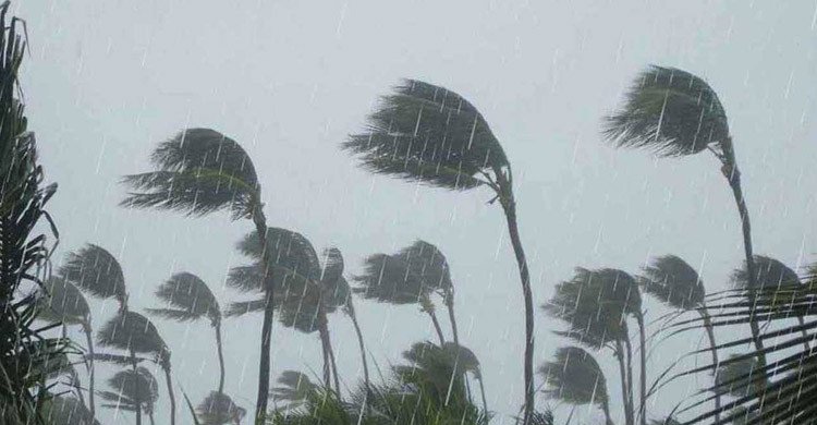 দুপুরের মধ্যে ১২ জেলায় ৬০ কিলোমিটার বেগে ঝড়ের আশঙ্কা