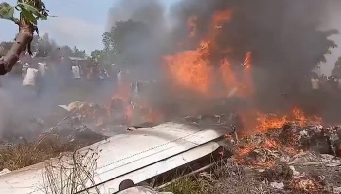 ডিআর কঙ্গোতে সামরিক বিমান বিধ্বস্ত, নিহত ১৪