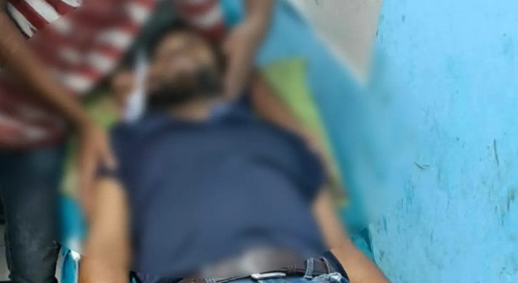 খুলনায় জুট মিলের ভেতর শ্রমিক দল নেতাকে হাতুড়িপেটা