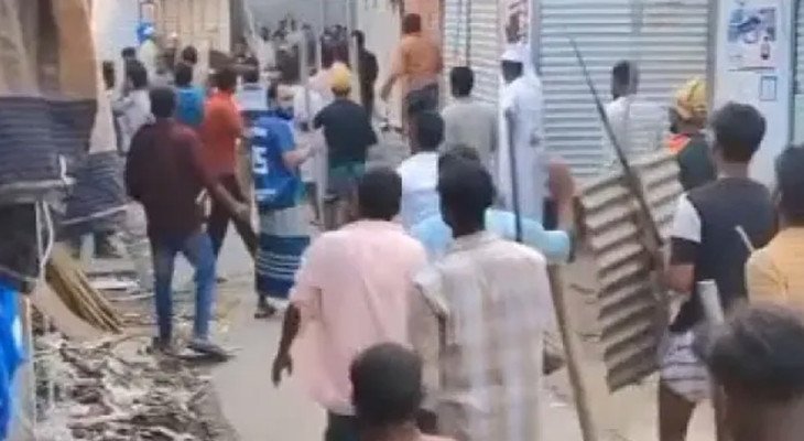 কিশোরগঞ্জে বরযাত্রীর গাড়ি আটকে ‘মিষ্টির টাকা’ দাবি, সংঘর্ষে বরসহ আহত ৫০