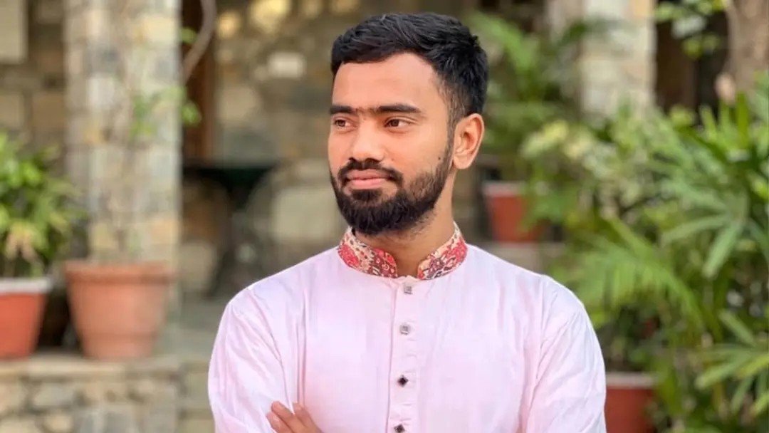 ভৈরবে গাছের সঙ্গে হাত-পা-মুখ বাঁধা প্রবাসীর ঝুলন্ত মরদেহ উদ্ধার
