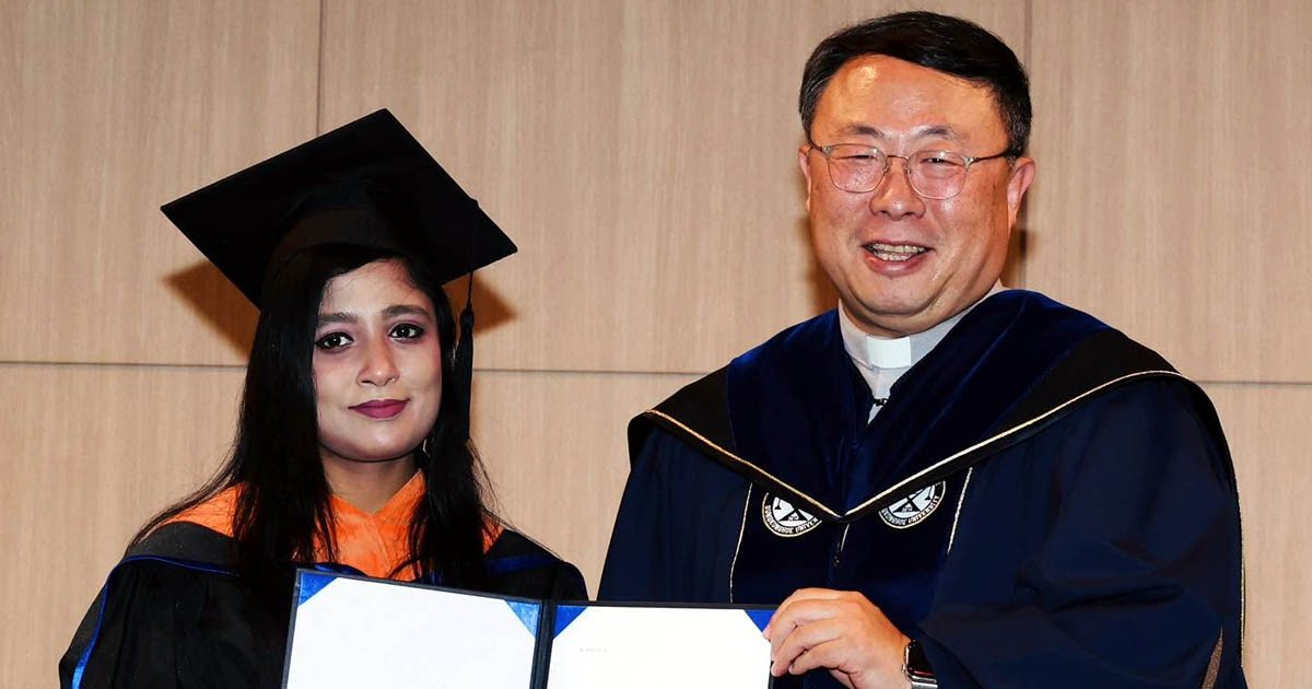 দক্ষিণ কোরিয়ায় ‘প্রেসিডেন্ট অ্যাওয়ার্ড’ পেলেন বাংলাদেশি শিক্ষার্থী