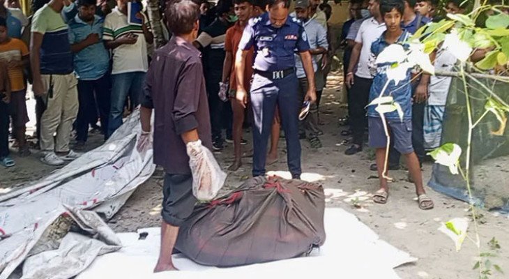 মতলবের বিলে কম্বল মোড়ানো বস্তাবন্দি নারীর মরদেহ উদ্ধার