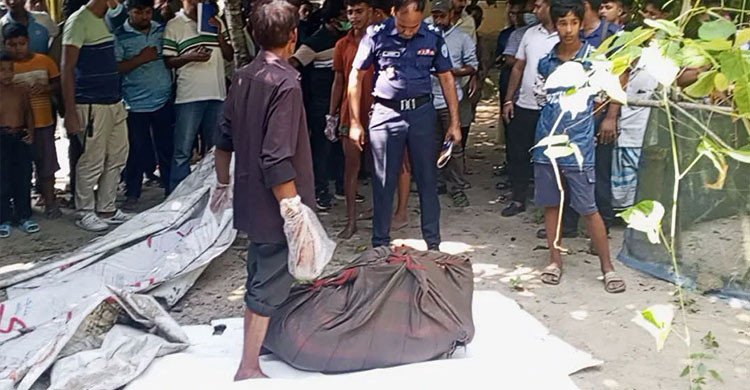 মতলবের বিলে কম্বল মোড়ানো বস্তাবন্দি নারীর মরদেহ উদ্ধার