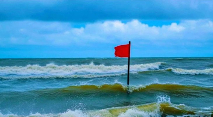 ঘূর্ণিঝড় ‘অর্ণব’ শক্তিশালী হওয়ার আশঙ্কা, চার সমুদ্রবন্দরে ২ নম্বর সংকেত