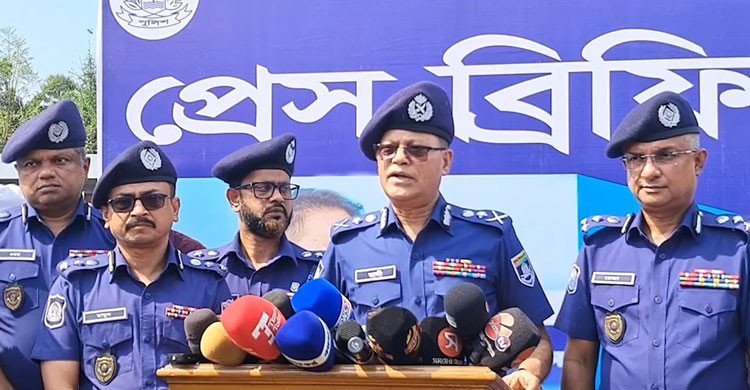 পুলিশকে শক্তিশালী না করলে স্বাচ্ছন্দ্যে চলাফেরা সম্ভব নয় : আইজিপি