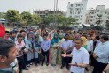 সাড়ে চার ঘণ্টায় ১৩ স্থানে প্রধানমন্ত্রীর আকস্মিক পরিদর্শন