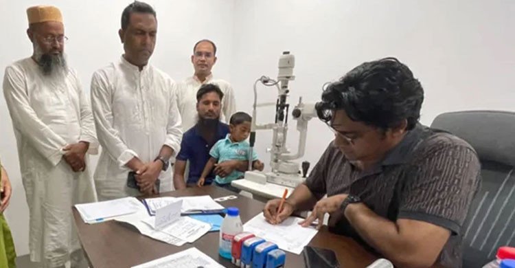 বগুড়ার শিশু আবু বক্করের চিকিৎসার দায়িত্ব নিলেন প্রধানমন্ত্রী তারেক রহমান