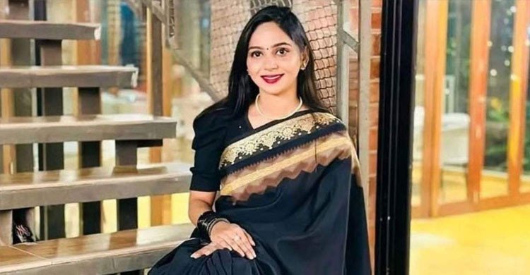 বাবাকে ভিডিও কলে নির্যাতনের কথা জানান বর্ষা, হাসপাতালে গিয়ে মিলল মৃত্যুর খবর