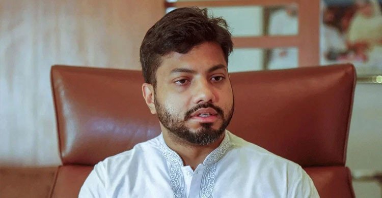 ইশরাকের পদত্যাগপত্র গ্রহণ রাষ্ট্রপতির, প্রজ্ঞাপন জারি