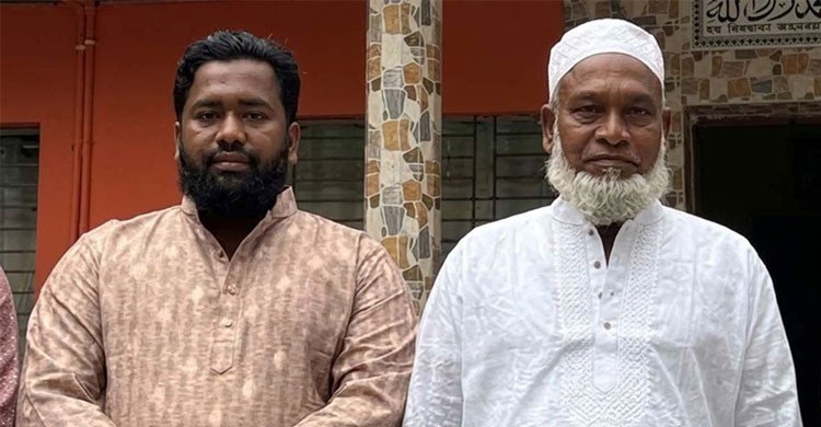 ছেলে কৃষি কর্মকর্তা, বাবা পেলেন সারের ডিলারশিপ