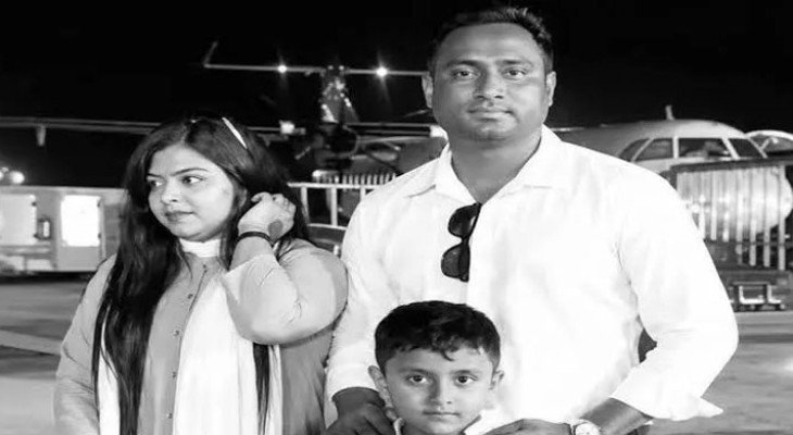 যশোরে পিকআপের ধাক্কায় প্রাণ গেলো মা-ছেলের, গুরুতর আহত বাবা