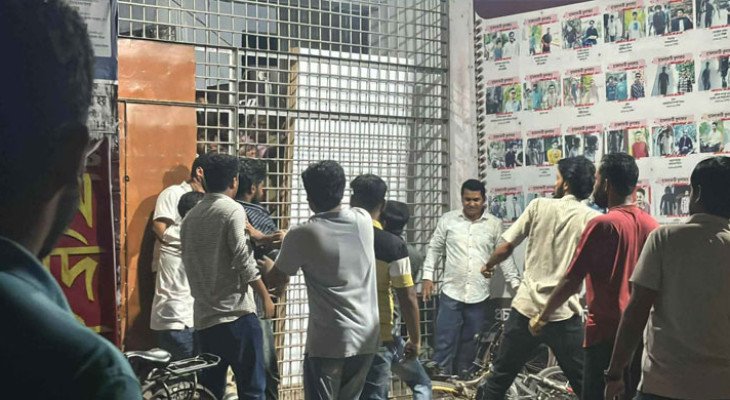 রাবিতে সাংবাদিকদের ওপর হামলা, শিবিরকে দায় দিল ছাত্রদল