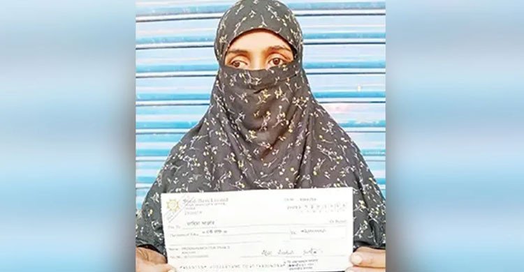 গর্ভের সন্তান বিক্রির কথা ভাবছিলেন আঁখি, পাশে দাঁড়ালেন প্রধানমন্ত্রী
