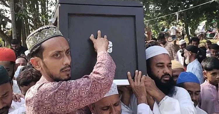 সৌদির বিমানবন্দরে হামলায় নিহত শাহেদের মরদেহ বাড়িতে পৌঁছেছে