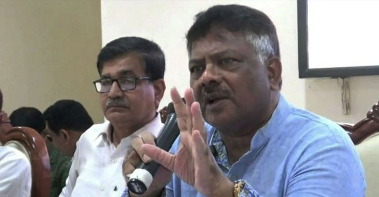 ‘হিন্দু ভাই-বোনেরা বুক উঁচু করে চলবেন, পাশে আছি’: হুইপ দুলু