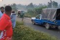 সিরাজগঞ্জে নিষিদ্ধ যুবলীগের মিছিল পুলিশের টহল গাড়ির সামনে