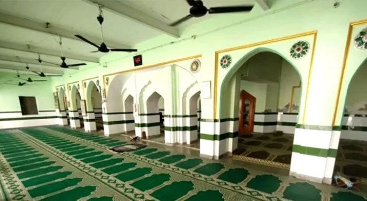 মোদির বাসভবনের পাশে ঐতিহাসিক মসজিদ খালি করার নির্দেশ, ৬ দিনের সময়সীমা