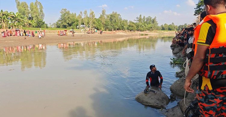 ঘাঘট নদীতে গোসল করতে নেমে যুবক নিখোঁজ