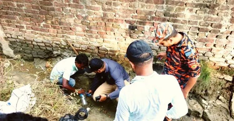 উখিয়ায় ৪০ ঘণ্টা ধরে জ্বলছে গ্যাসের আগুন, ঝুঁকি এড়াতে ১৫ কিলোমিটার এলাকায় বিদ্যুৎ বন্ধ
