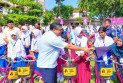 জাইমা রহমানের জন্মদিনে ৫ শতাধিক ছাত্রীকে বাইসাইকেল দিলেন মীর শাহে আলম
