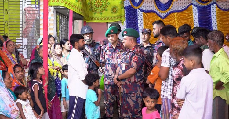 দুর্গাপূজার নিরাপত্তায় সীমান্তে ২০ প্লাটুন বিজিবি, ড্রোনে চলবে নজরদারি