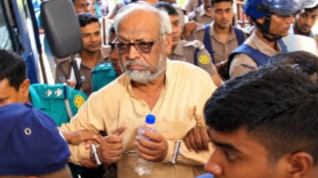 বিমানবন্দরে বিশৃঙ্খলার মামলা, রিমান্ডে কী জানালেন আখতারুজ্জামান?