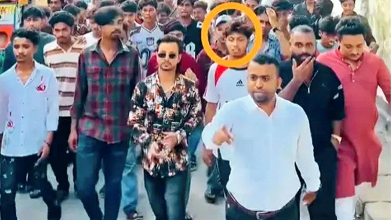 কুমিল্লায় ছাত্রদল নেতার সঙ্গে কিশোর গ্যাং লিডার রতনের ফোনালাপ ফাঁস