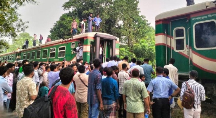 গফরগাঁওয়ে চলন্ত মোহনগঞ্জ এক্সপ্রেসের ১২ বগি বিচ্ছিন্ন