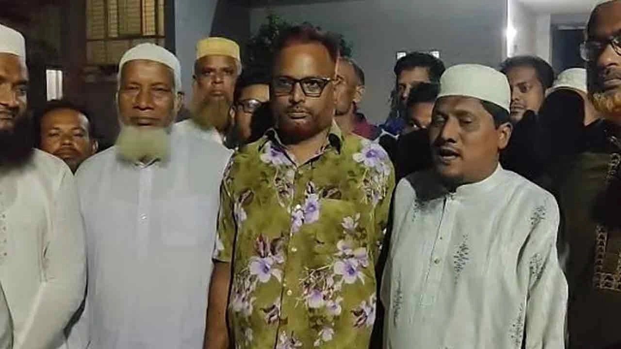 কার্যক্রম নিষিদ্ধ যুবলীগ নেতা সন্দেহে আটক, থানা থেকে ছাড়িয়ে নিলেন জামায়াতের নেতারা