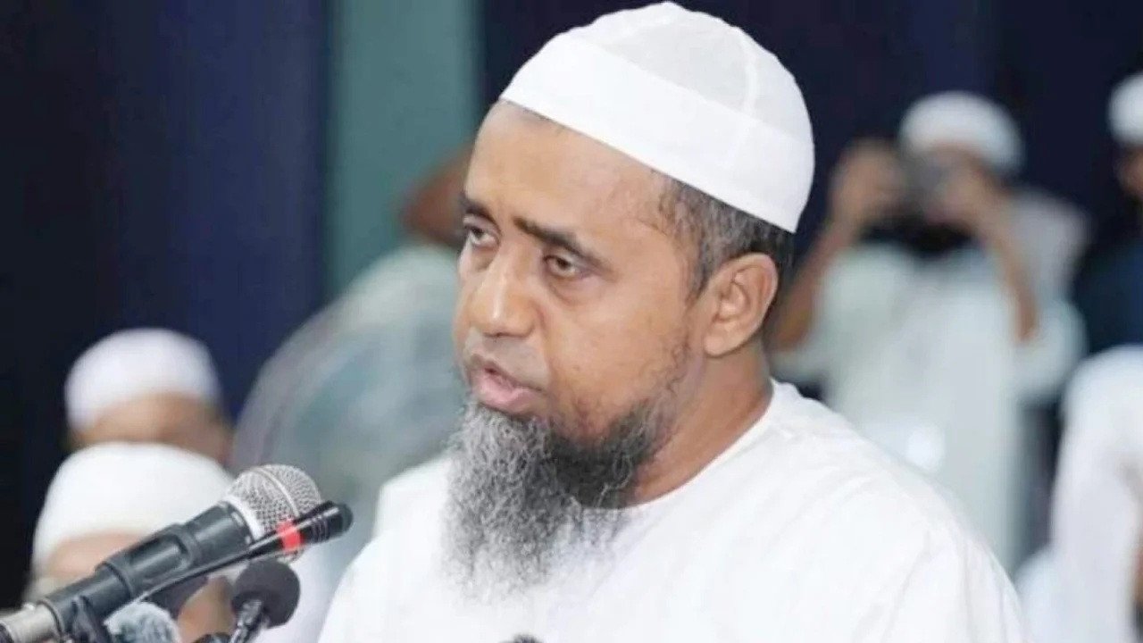 উদারতার নামে পূজায় অংশ নিলে মুসলমানের ঈমান থাকবে না, বায়তুল মোকাররমের খতিব